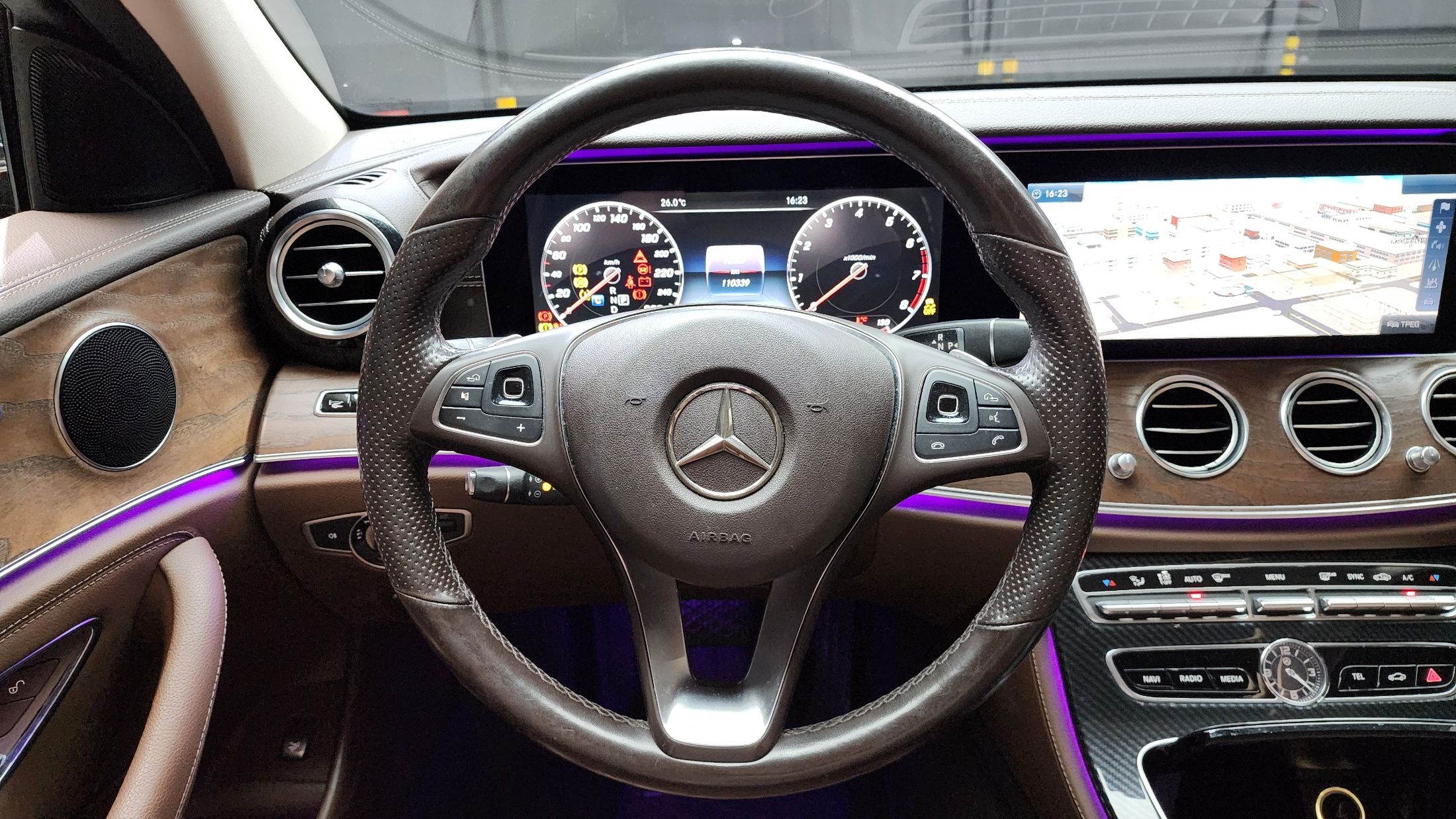MERCEDES BENZ E-CLASS W213 2017