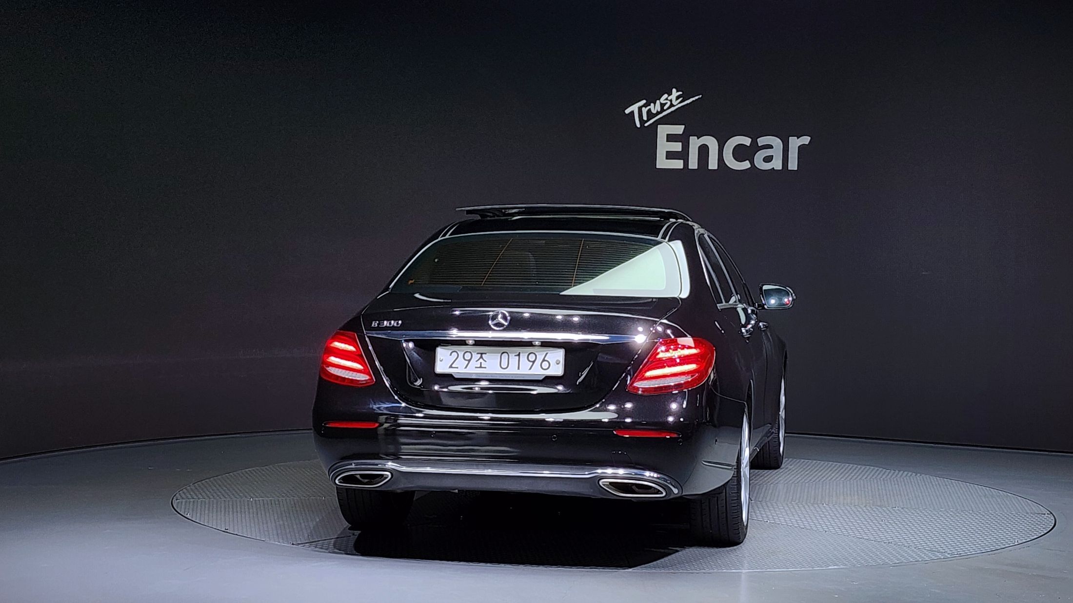 MERCEDES BENZ E-CLASS W213 2017