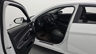 HYUNDAI AVANTE CN7 2021