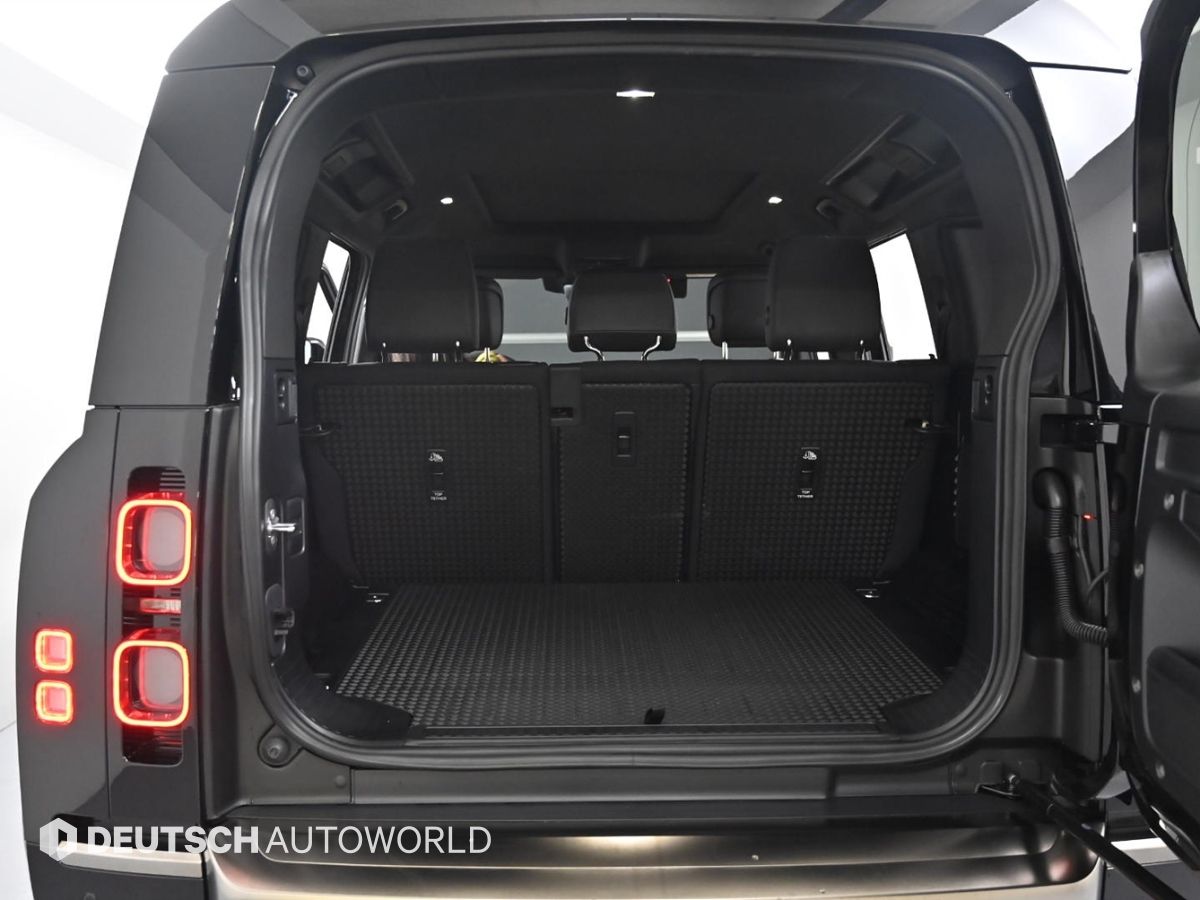 LAND ROVER DEFENDER L663 2024