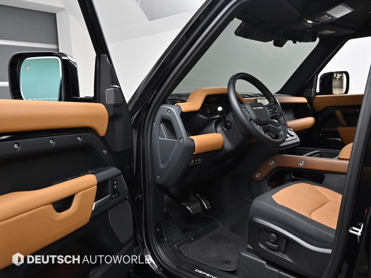 LAND ROVER DEFENDER L663 2024