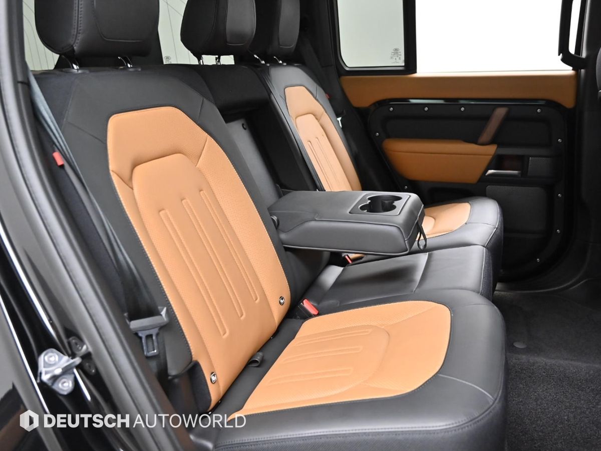 LAND ROVER DEFENDER L663 2024