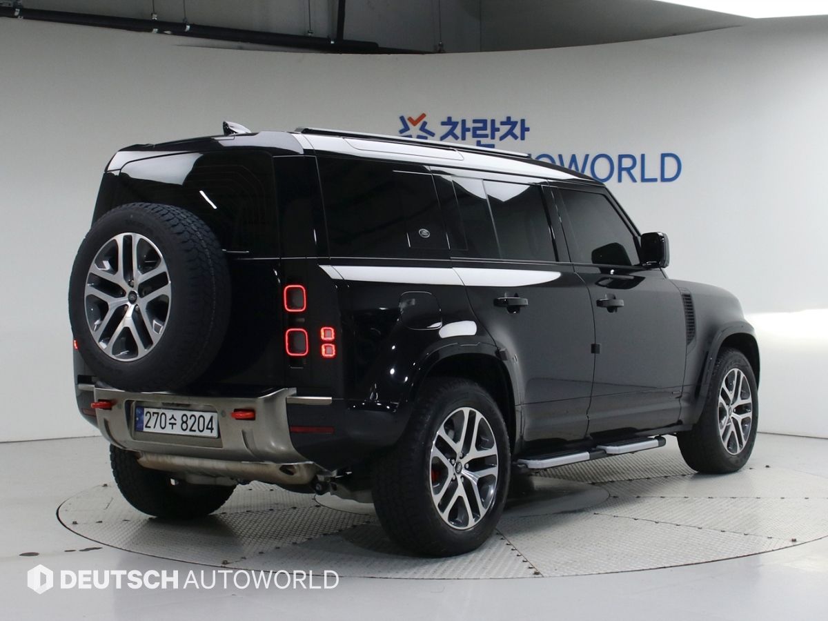 LAND ROVER DEFENDER L663 2024