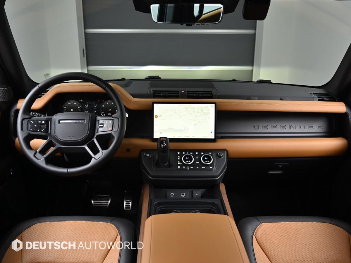 LAND ROVER DEFENDER L663 2024