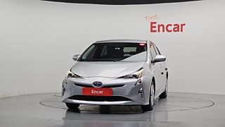 TOYOTA PRIUS 2018