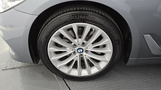 BMW 5-SERIES G30 2018