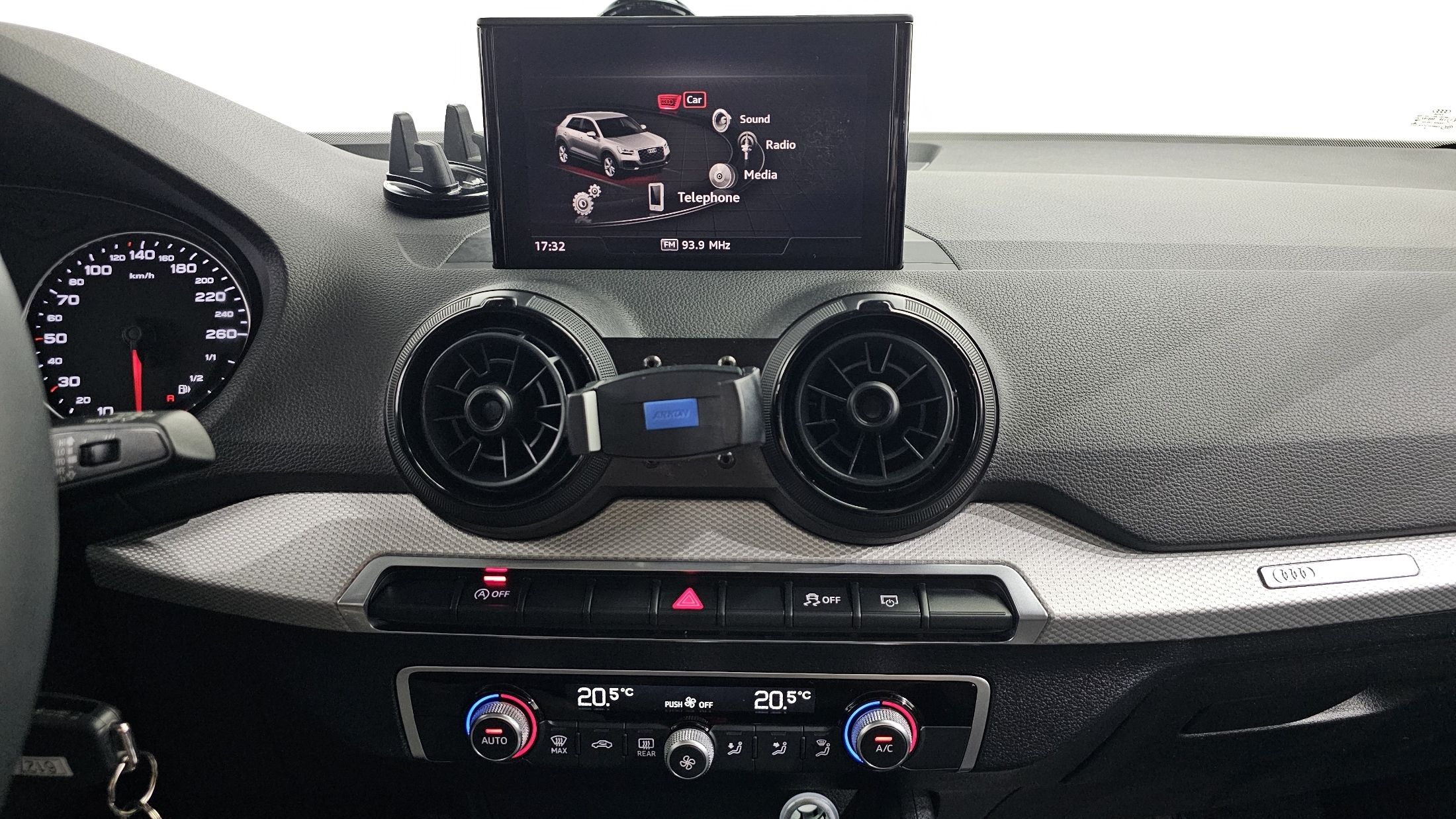 AUDI Q2 2018