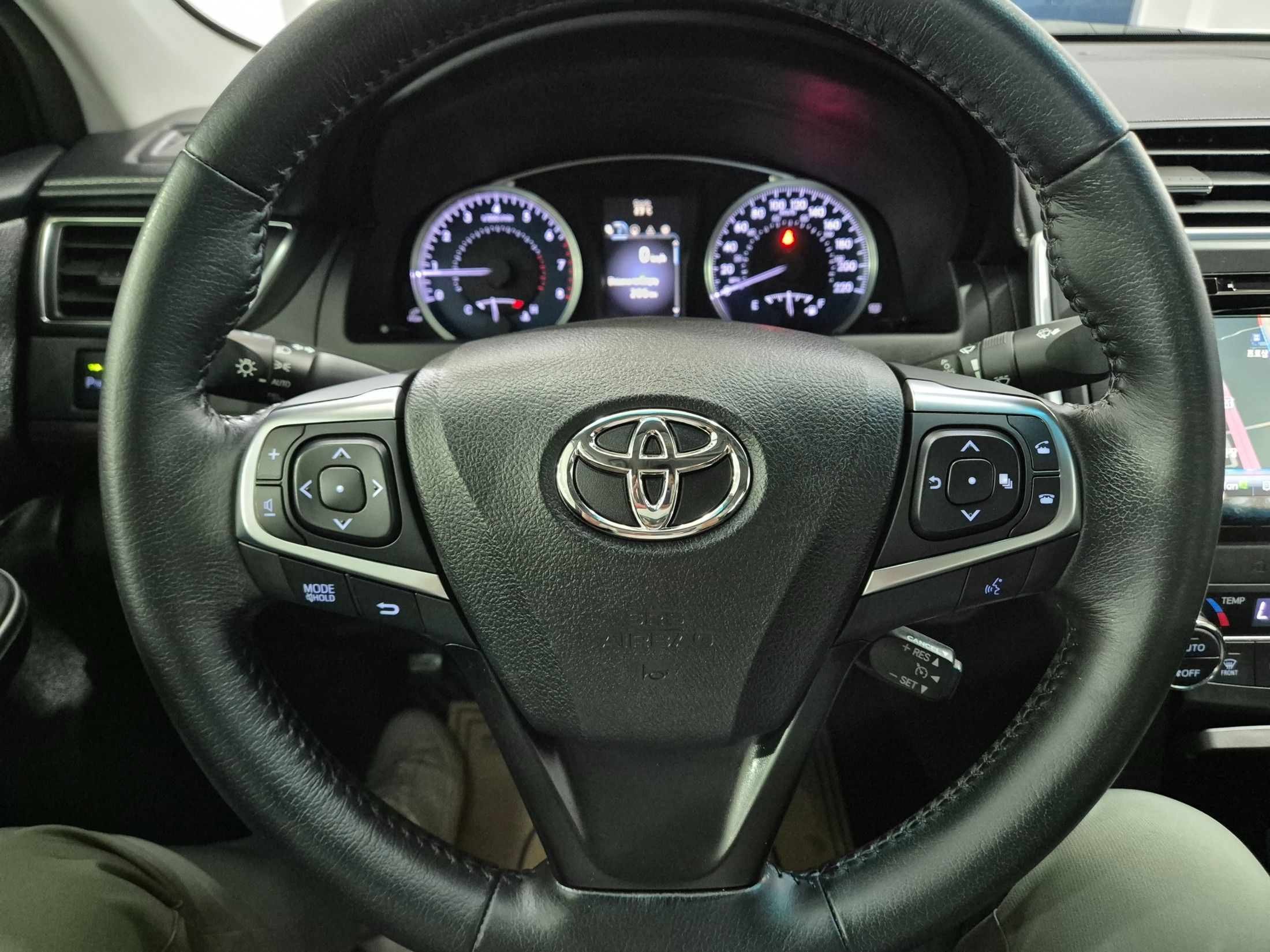 TOYOTA CAMRY 2016