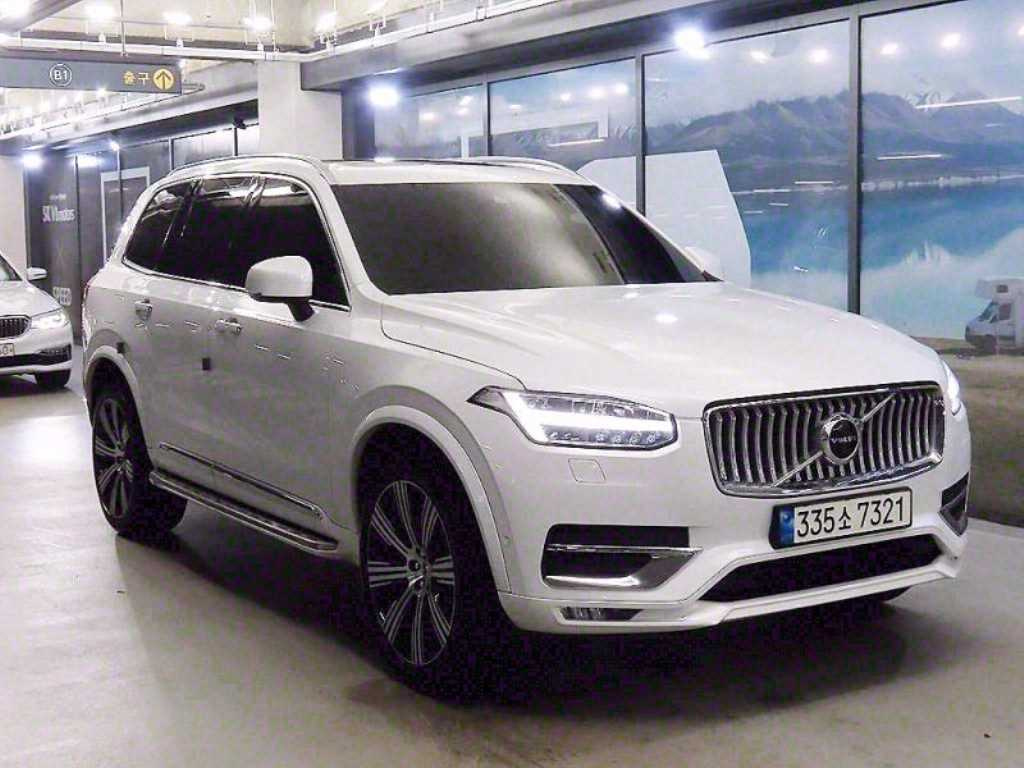 VOLVO XC90 2021