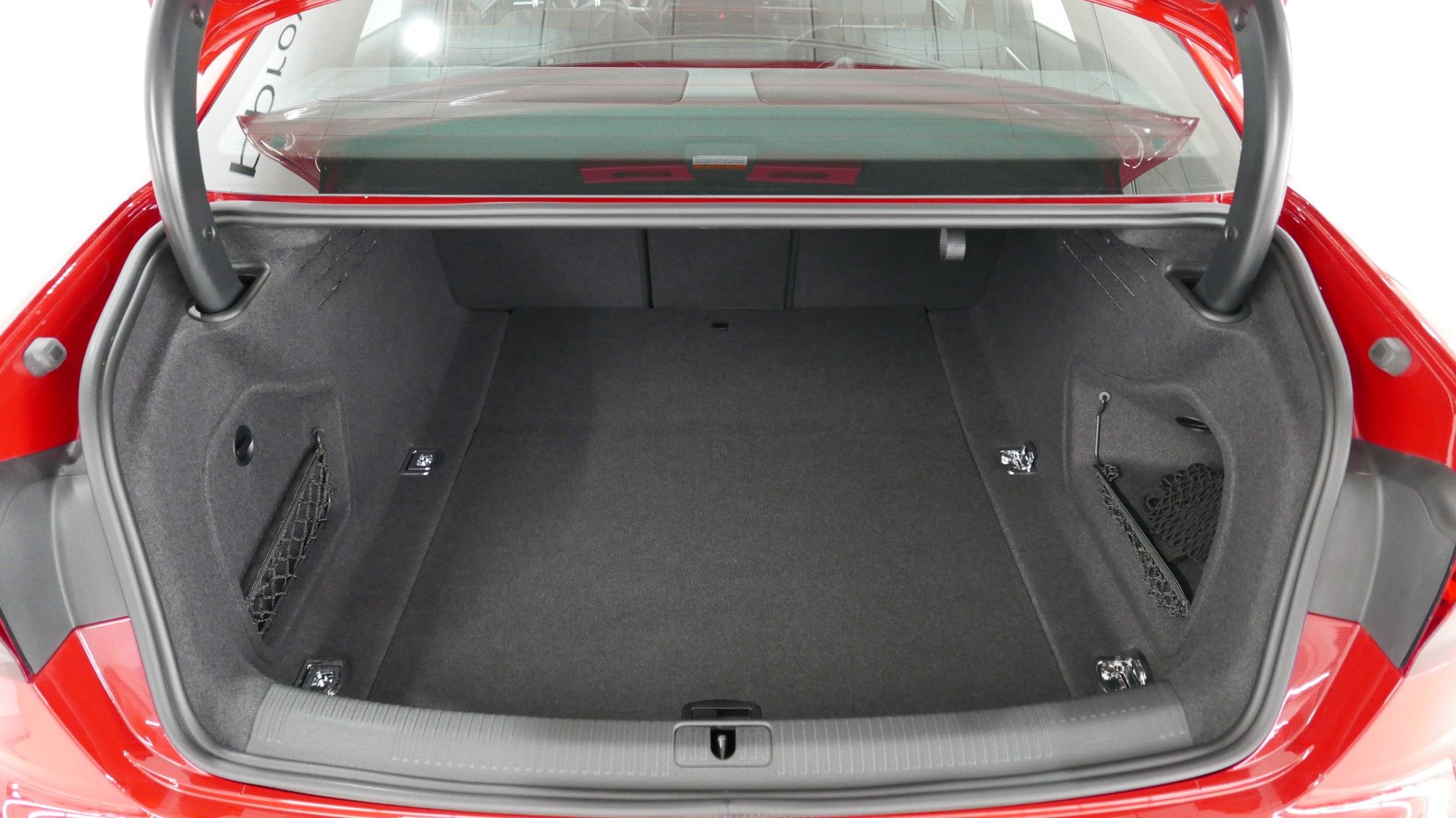 AUDI A4 B9 2023