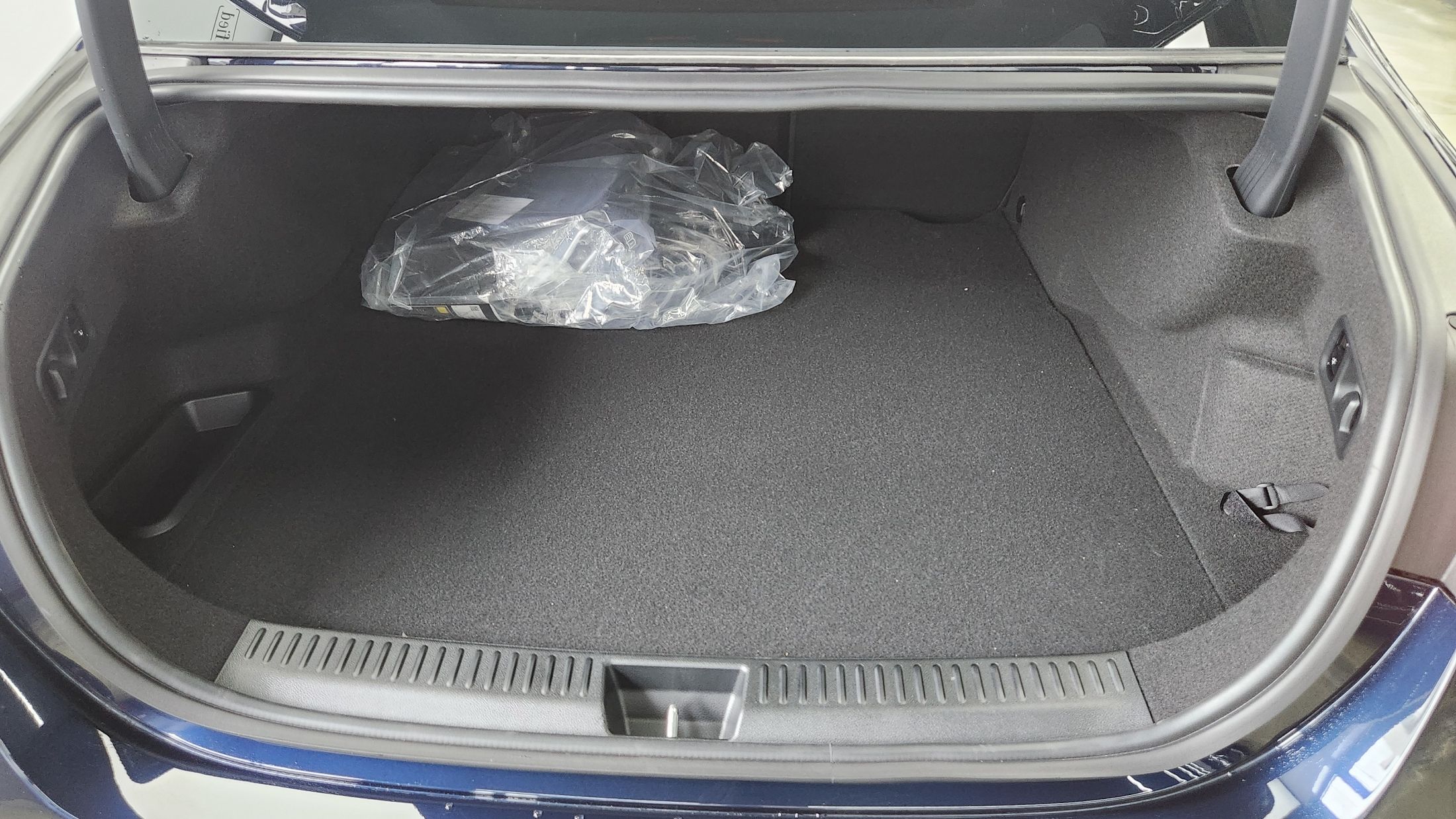 MERCEDES BENZ E-CLASS W214