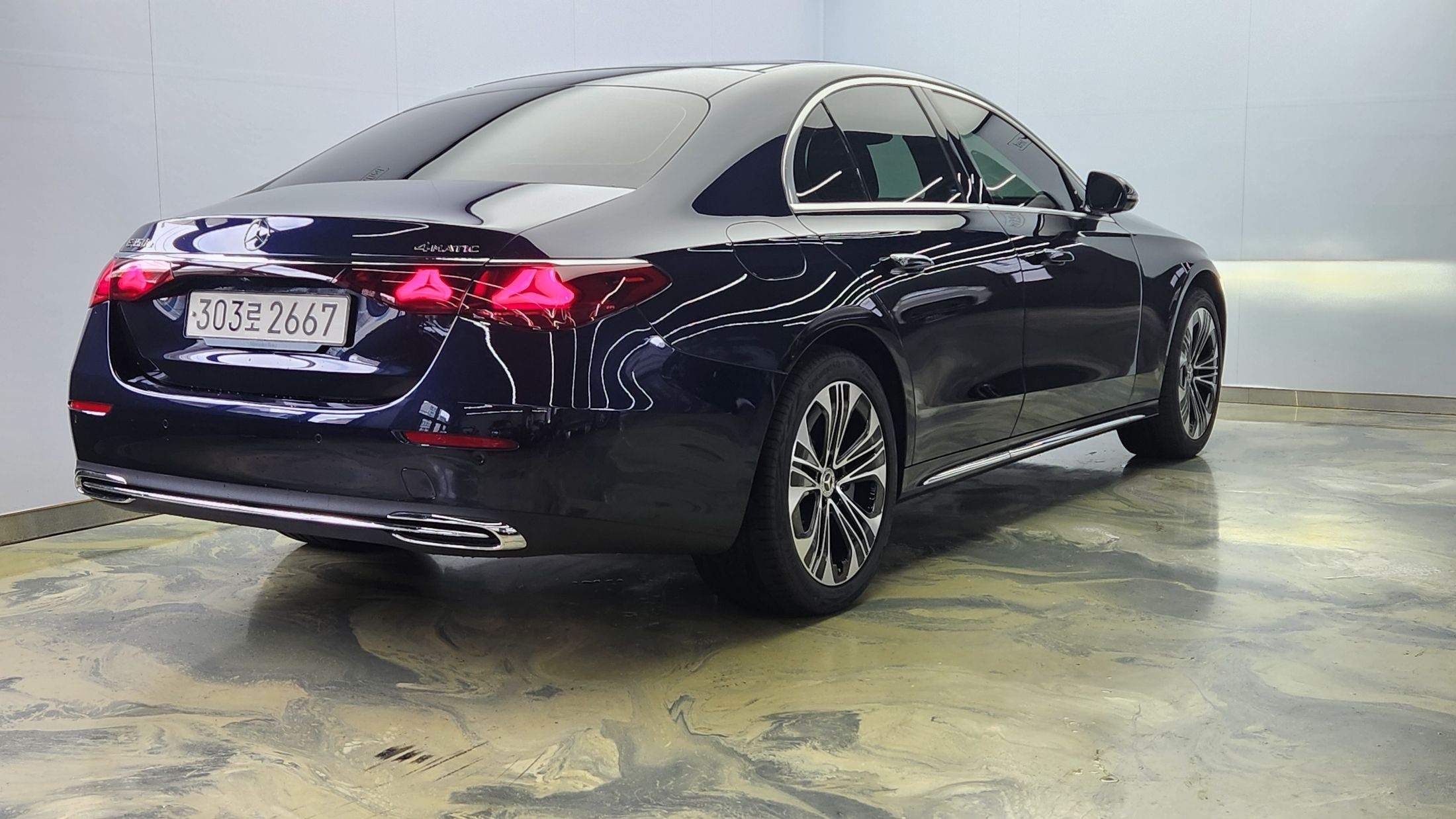 MERCEDES BENZ E-CLASS W214