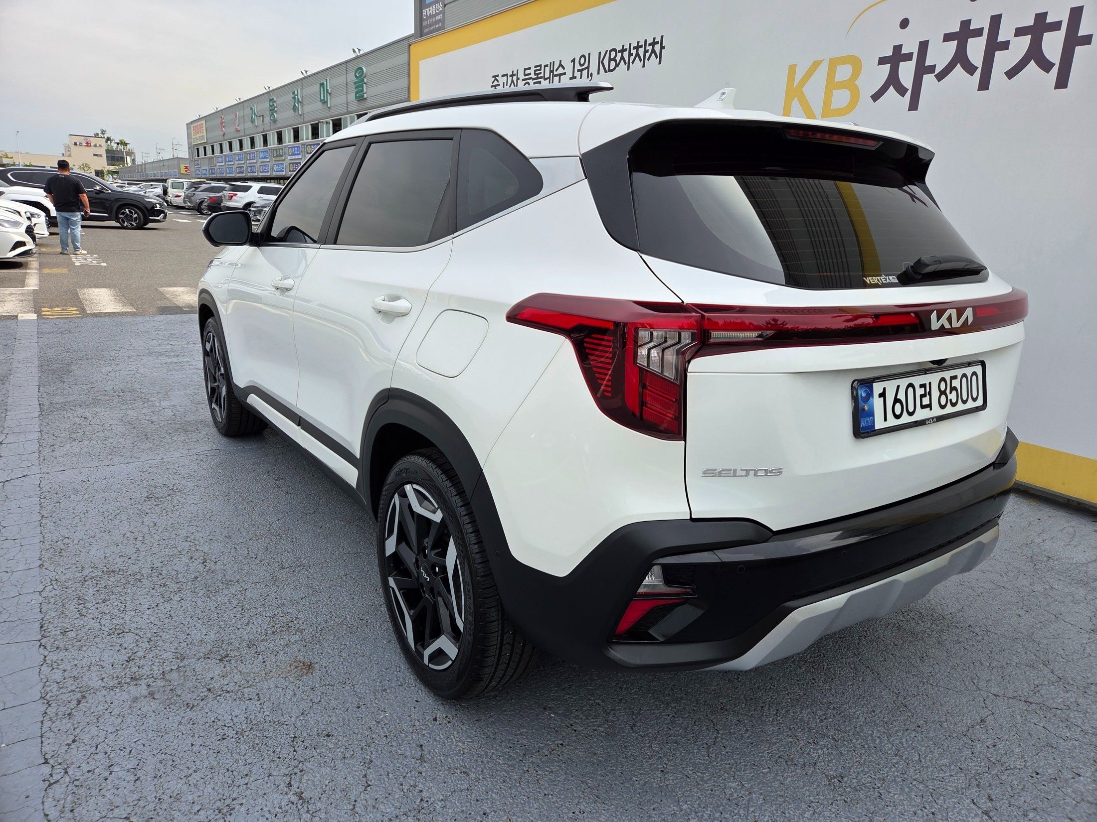 KIA SELTOS
