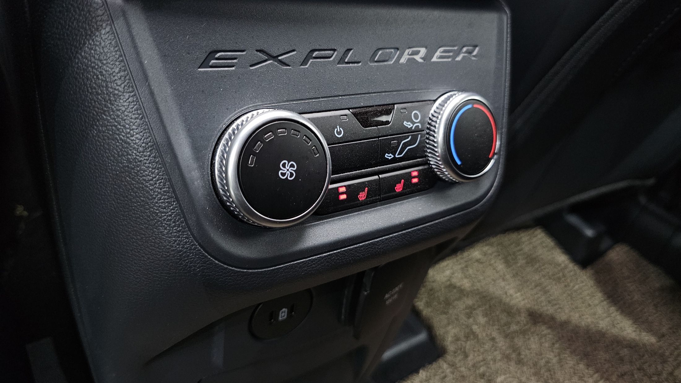 FORD EXPLORER