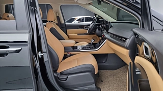 KIA CARNIVAL  4 GENERATION 9 Seater Prestige 2023