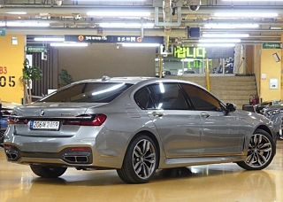 BMW 7-SERIES G11 2022
