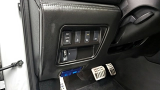 SAMSUNG QM6 2020