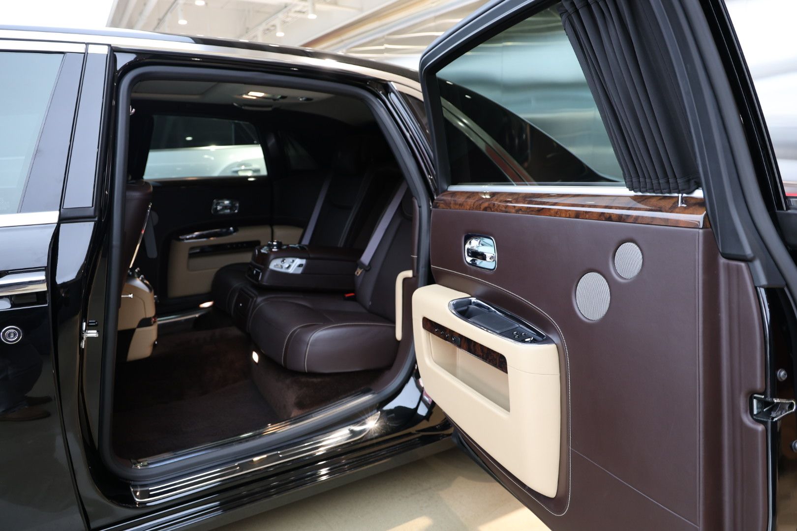 ROLLS ROYCE GHOST 2018