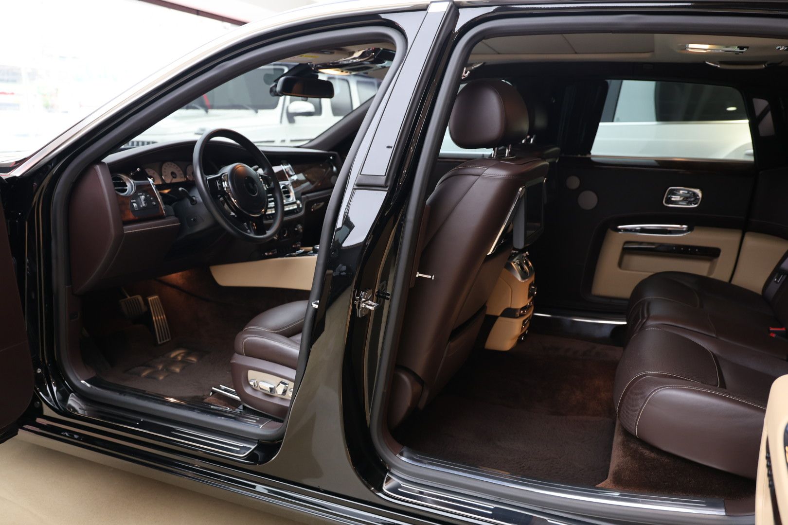 ROLLS ROYCE GHOST 2018