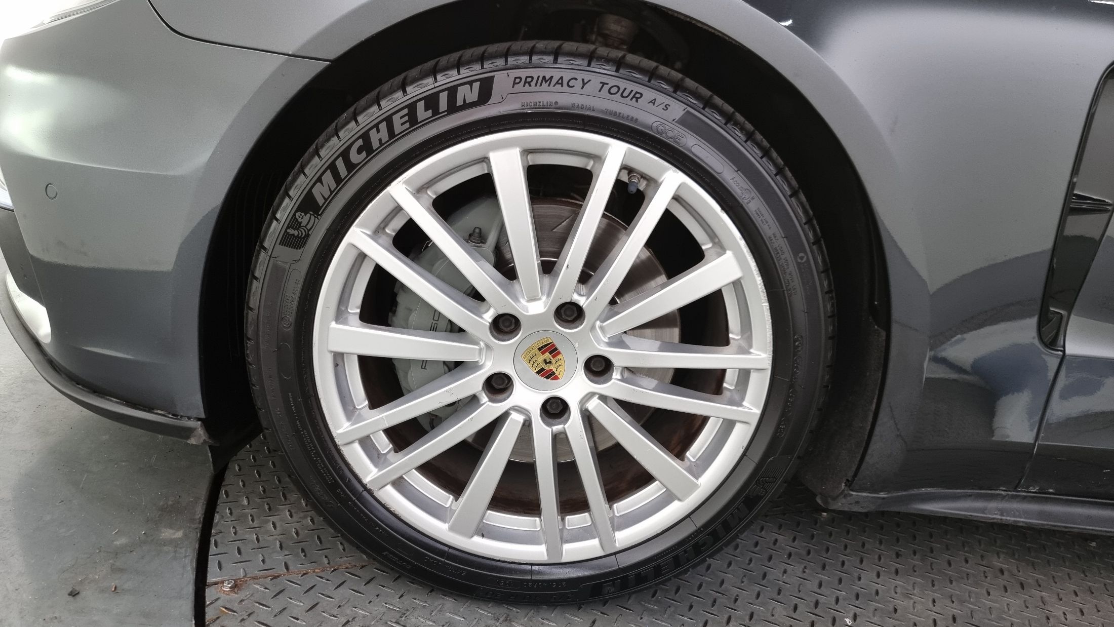 PORSCHE PANAMERA 971 2017