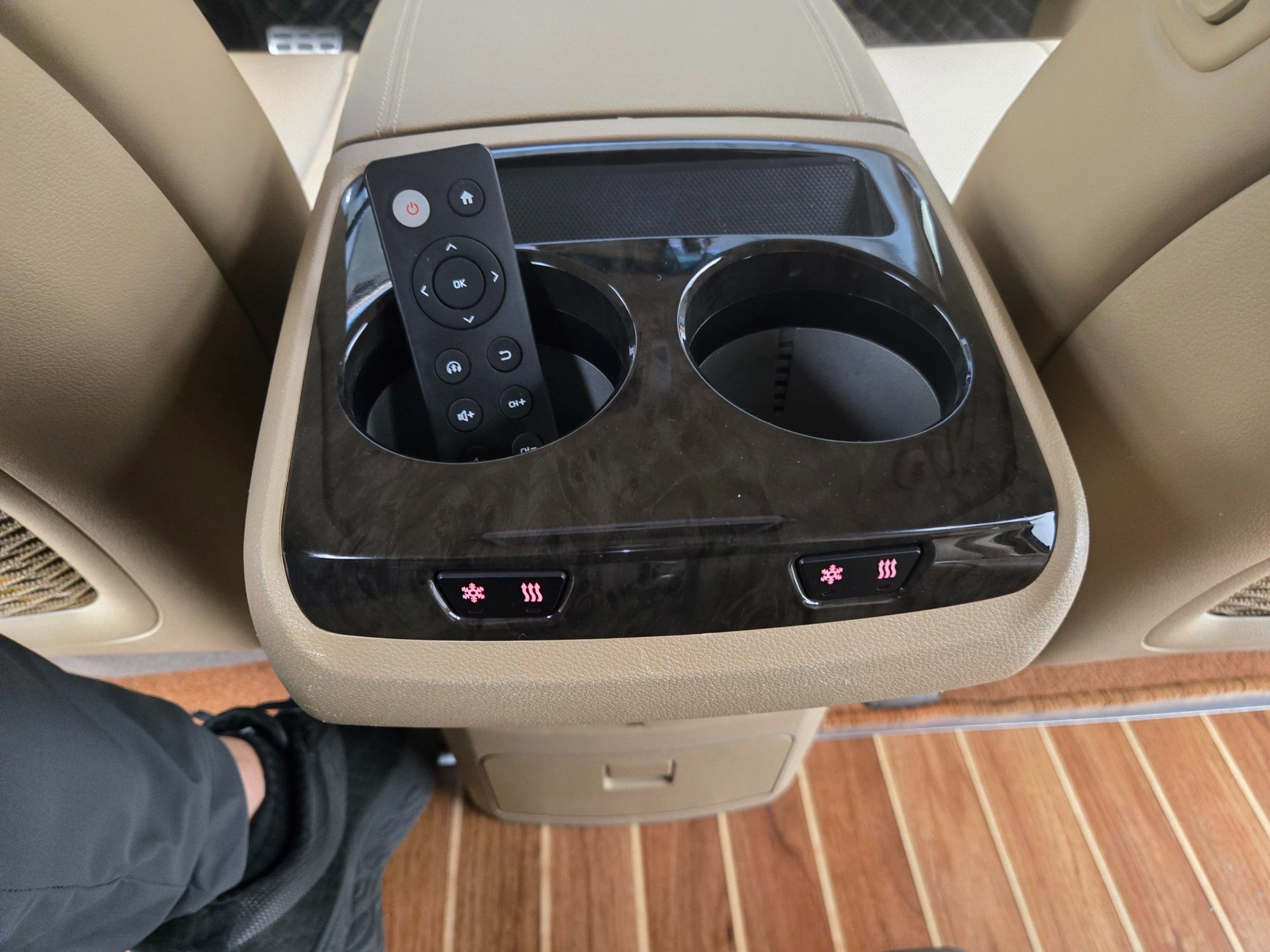 KIA CARNIVAL 2020