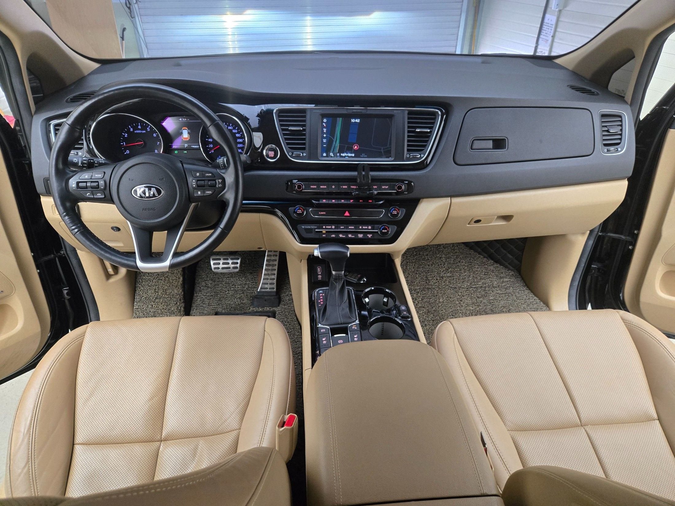 KIA CARNIVAL 2020