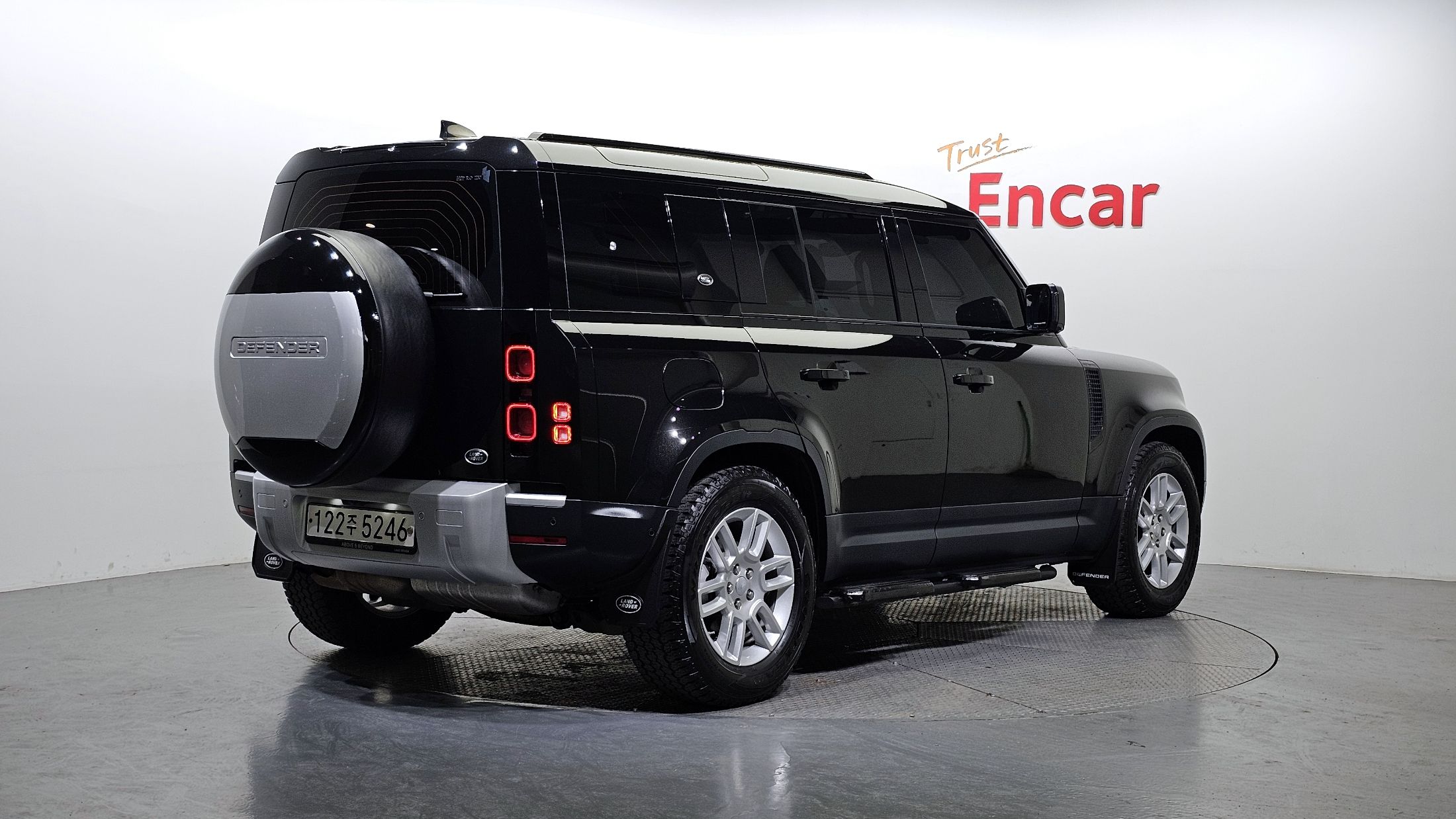 LAND ROVER DEFENDER L663