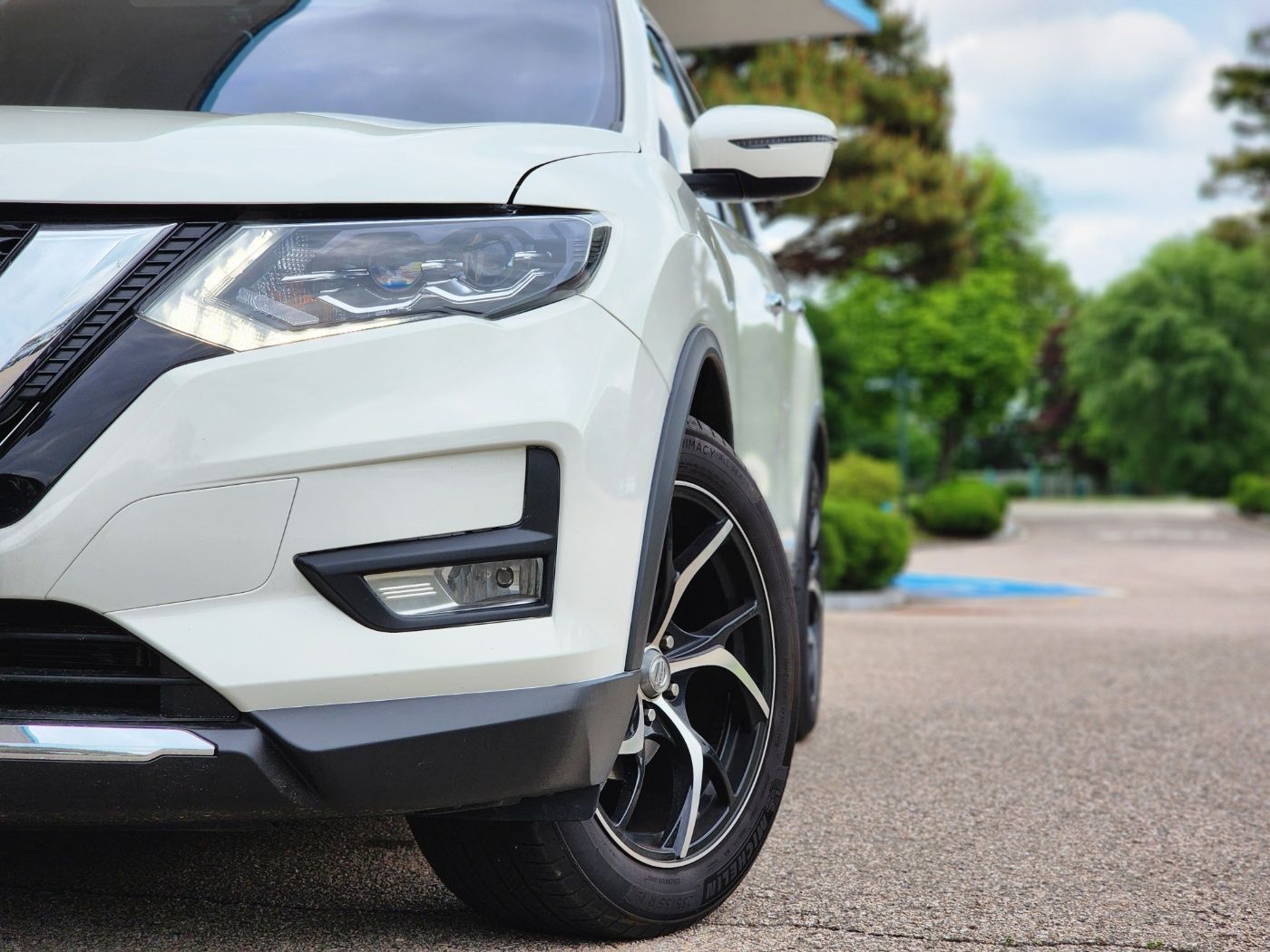NISSAN X-TRAIL 2018