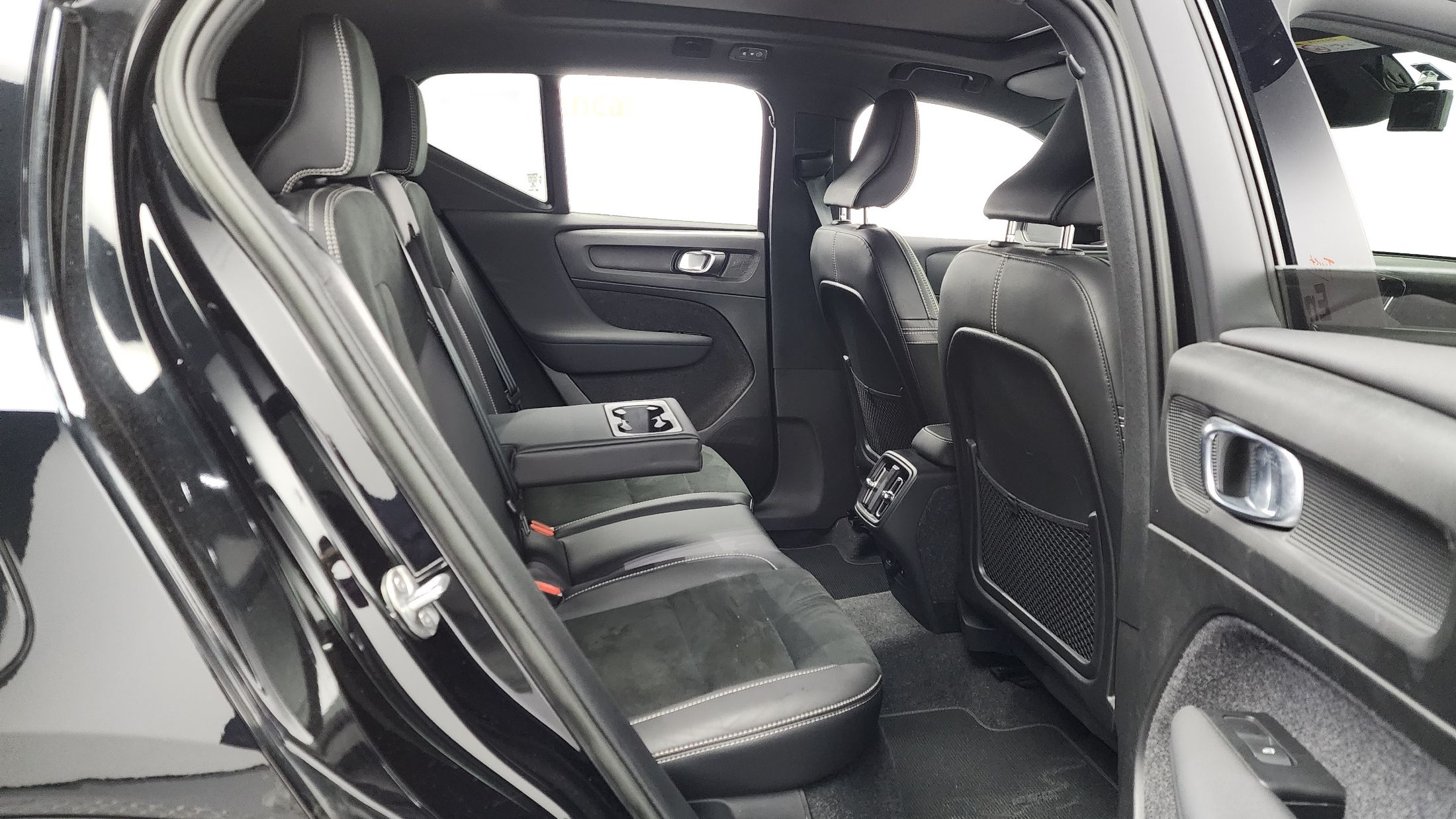 VOLVO XC40 2022