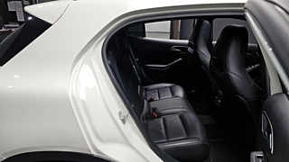 MERCEDES BENZ GLA-CLASS X156 2017