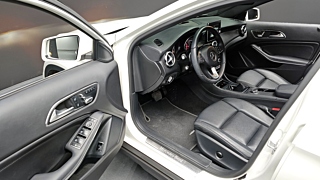 MERCEDES BENZ GLA-CLASS X156 2017