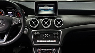 MERCEDES BENZ GLA-CLASS X156 2017