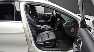 MERCEDES BENZ GLA-CLASS X156 2017