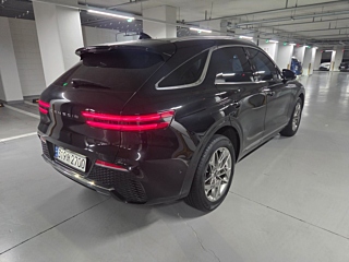 GENESIS GV70 2021