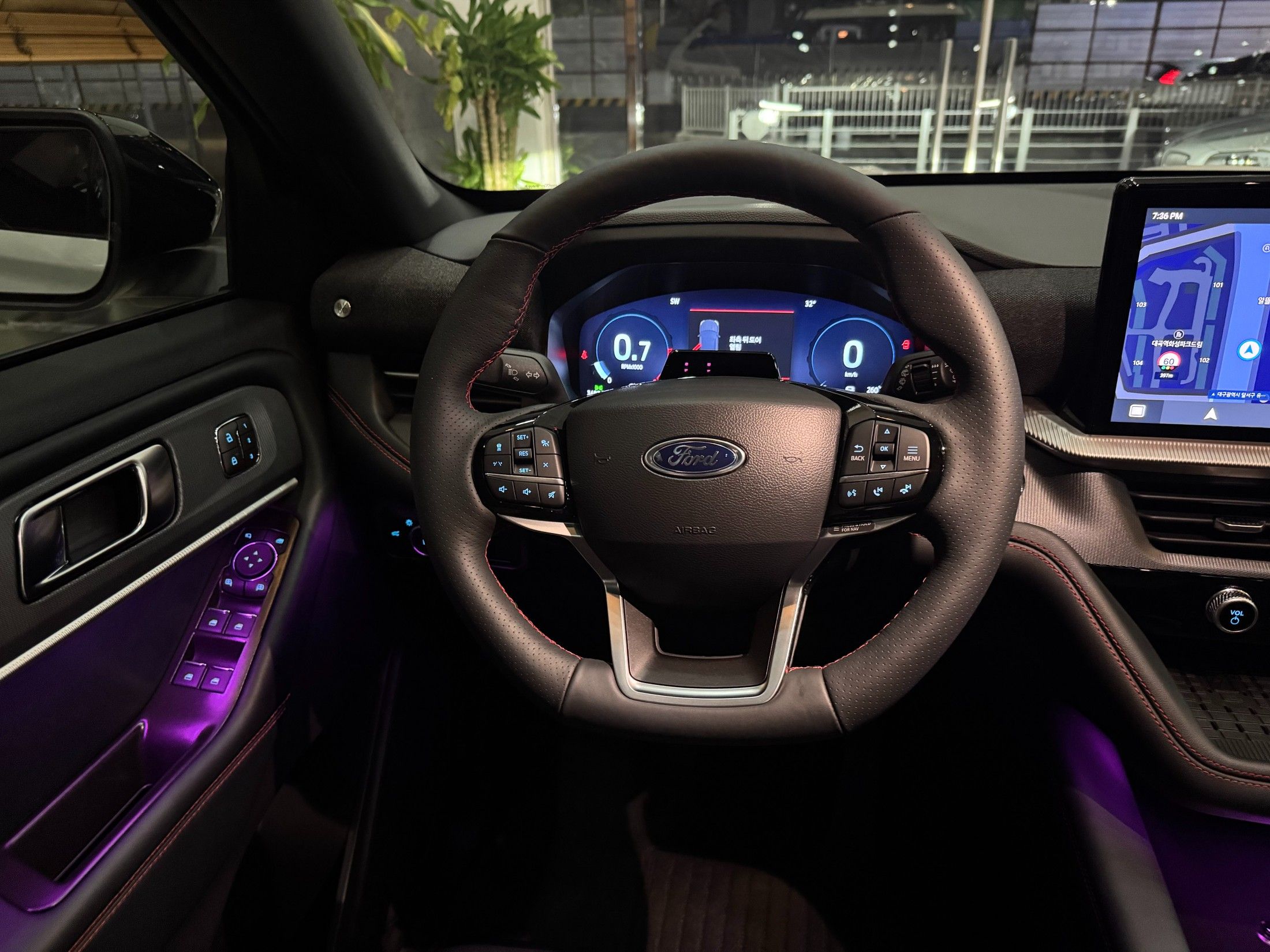 FORD EXPLORER 2025