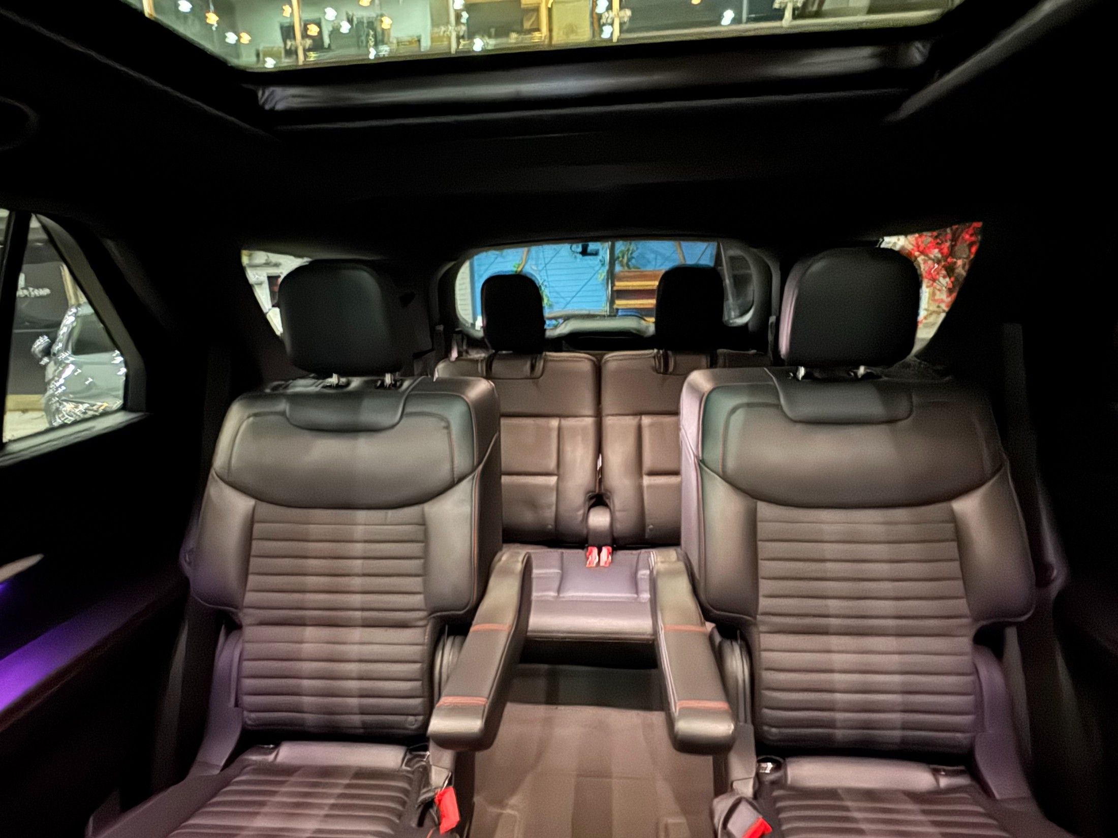 FORD EXPLORER 2025