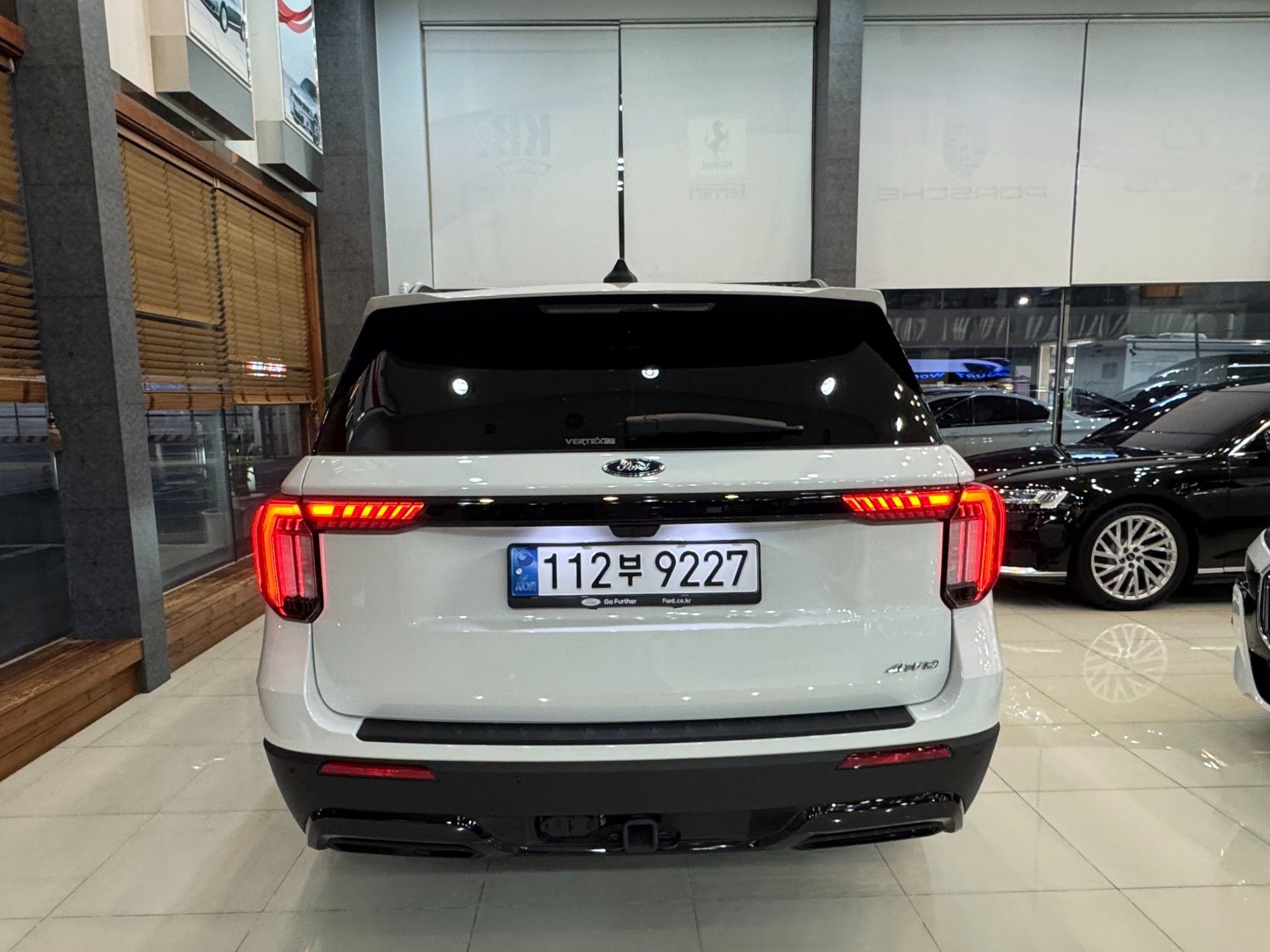 FORD EXPLORER 2025