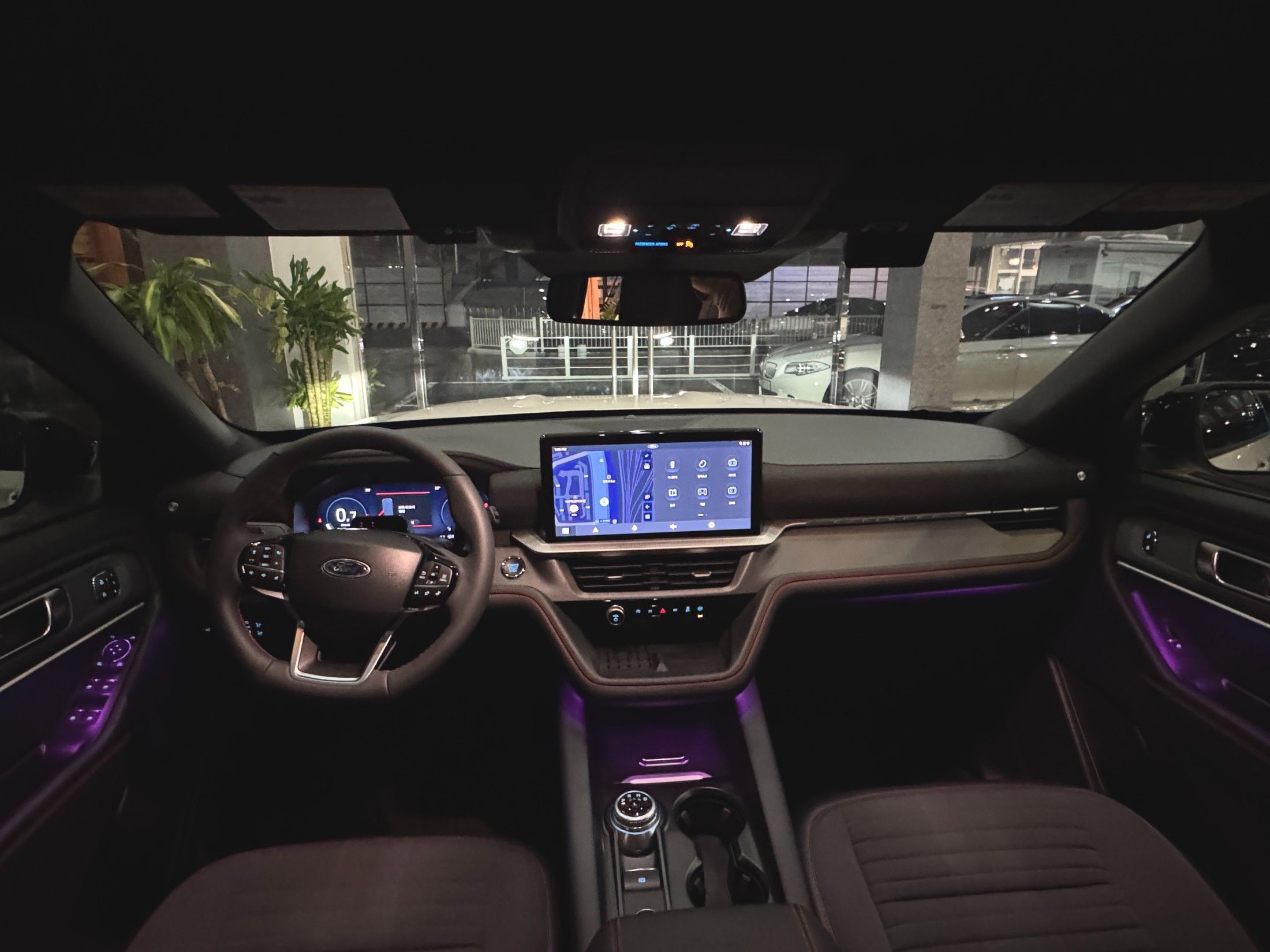 FORD EXPLORER 2025