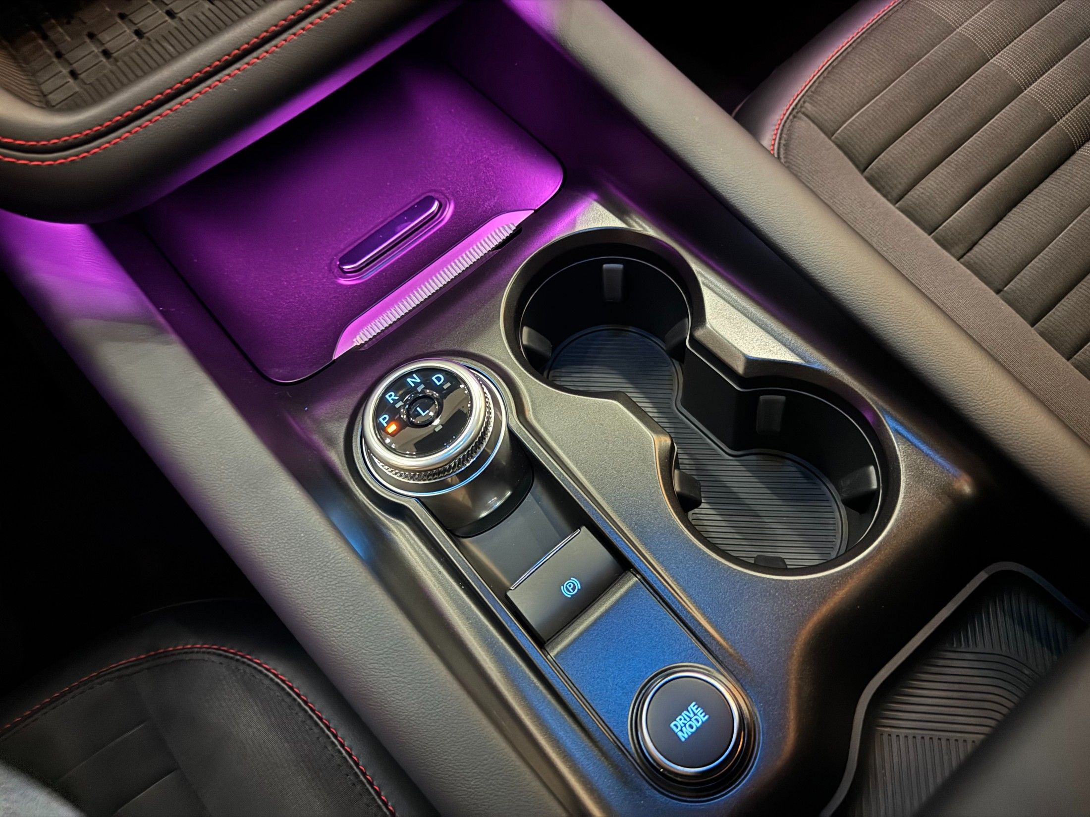 FORD EXPLORER 2025