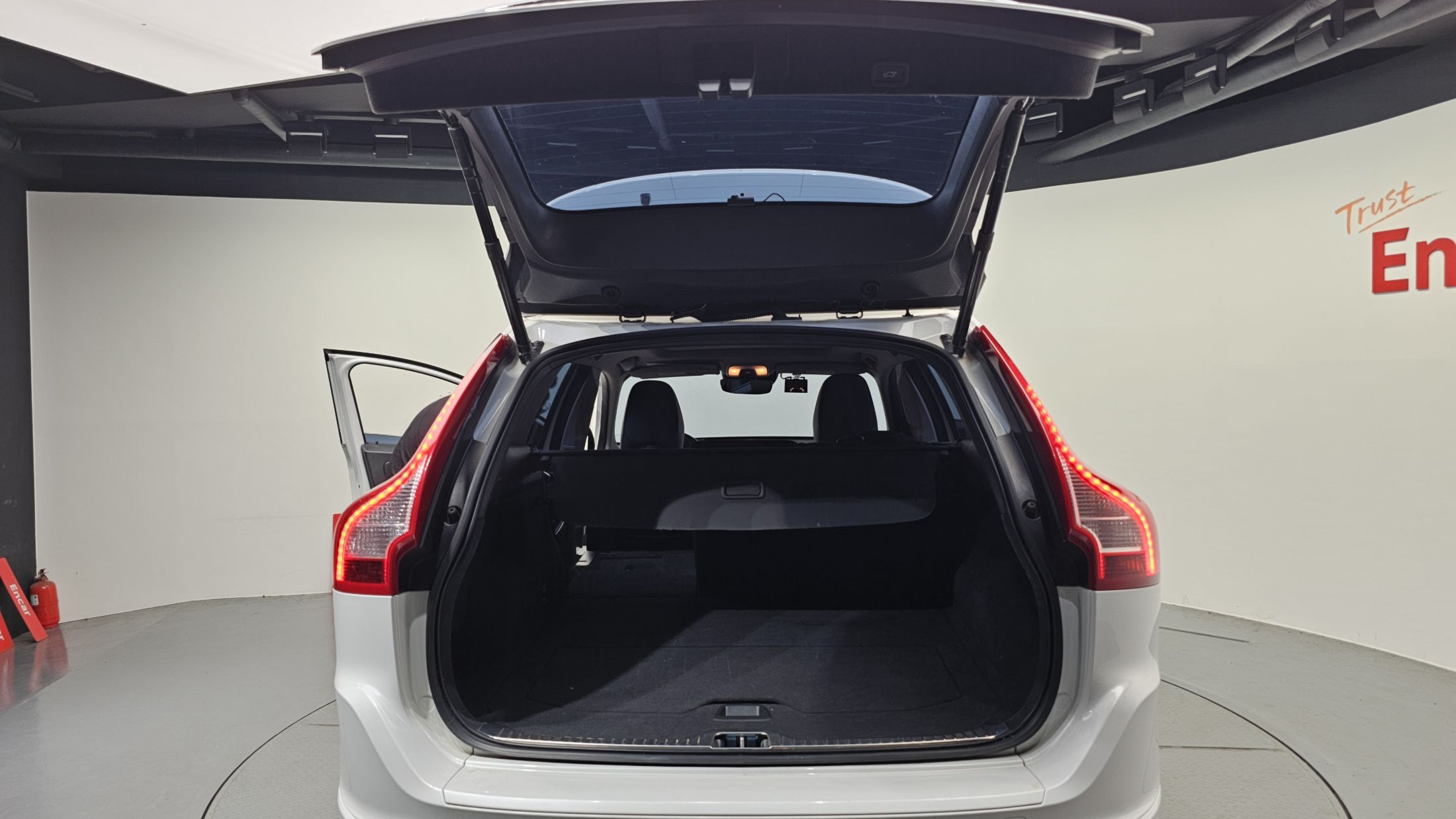 VOLVO XC60 2017