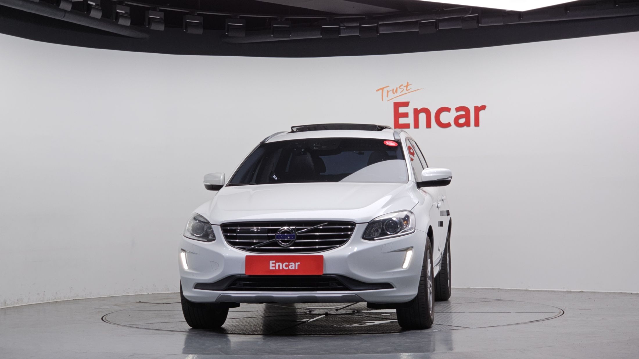 VOLVO XC60 2017