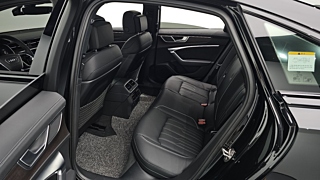 AUDI A6 C8 2025