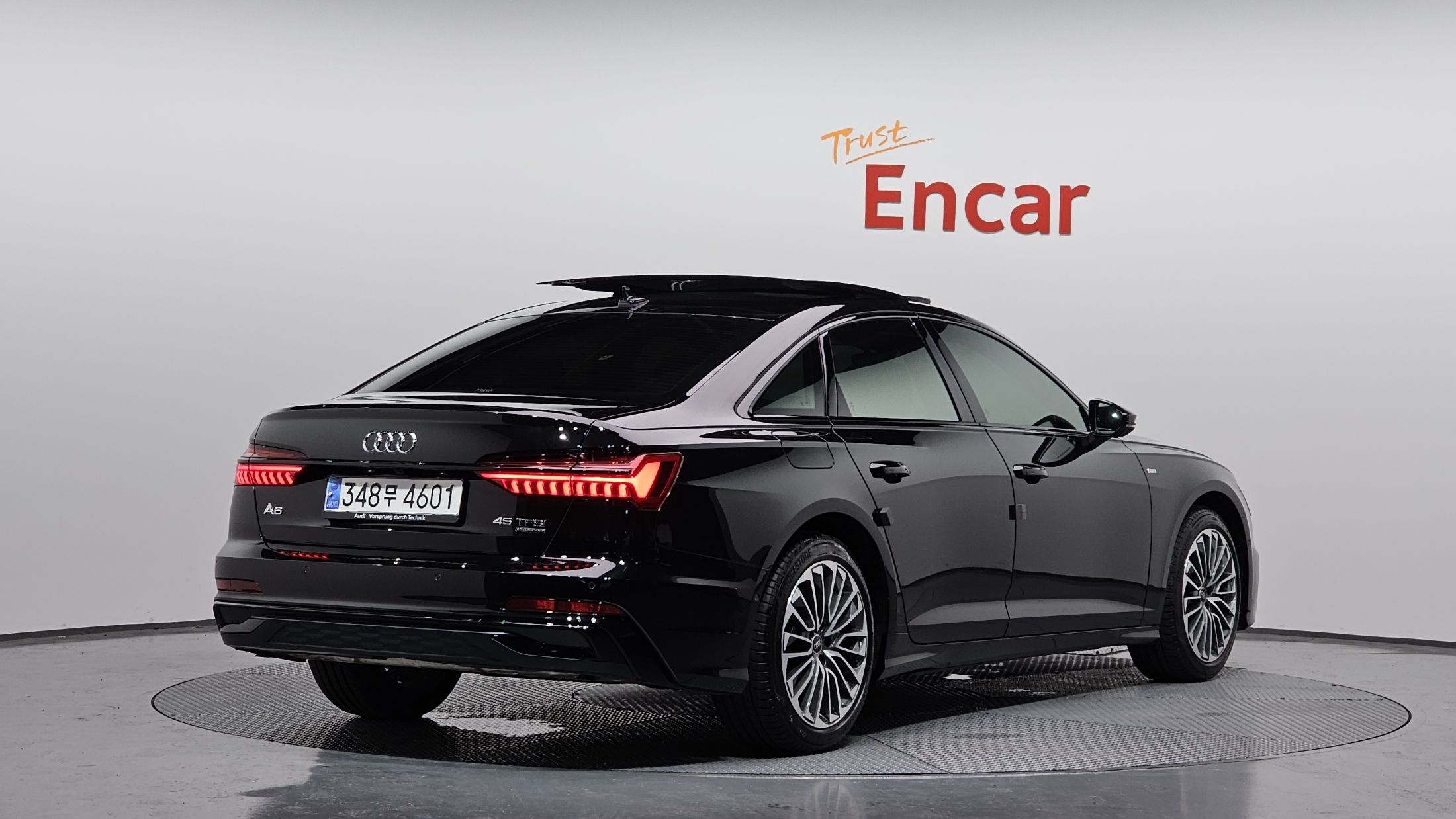 AUDI A6 C8 2025