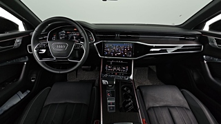 AUDI A6 C8 2025