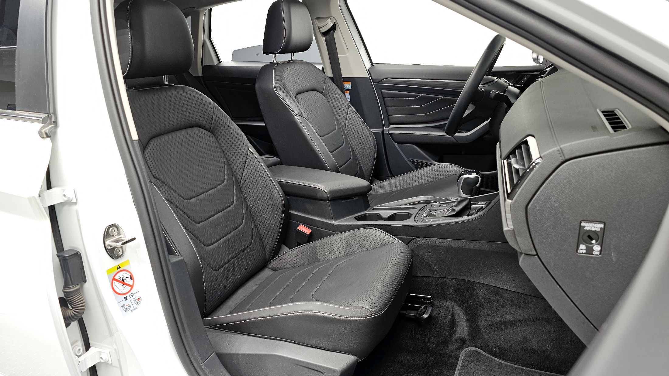 VOLKSWAGEN JETTA 2022