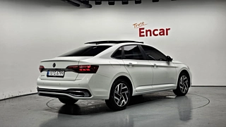 VOLKSWAGEN JETTA 2022