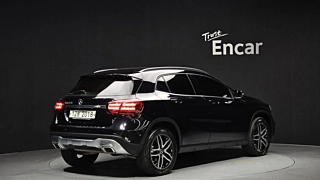 MERCEDES BENZ GLA-CLASS X156 2018