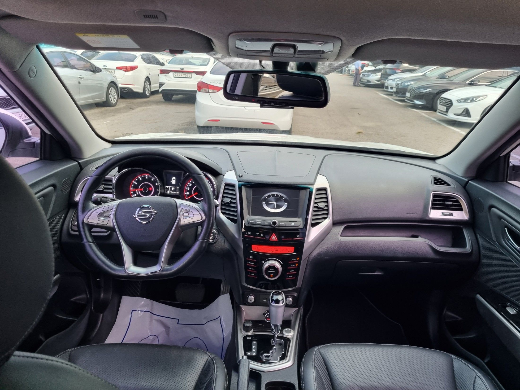 SSANGYONG TIVOLI 2015