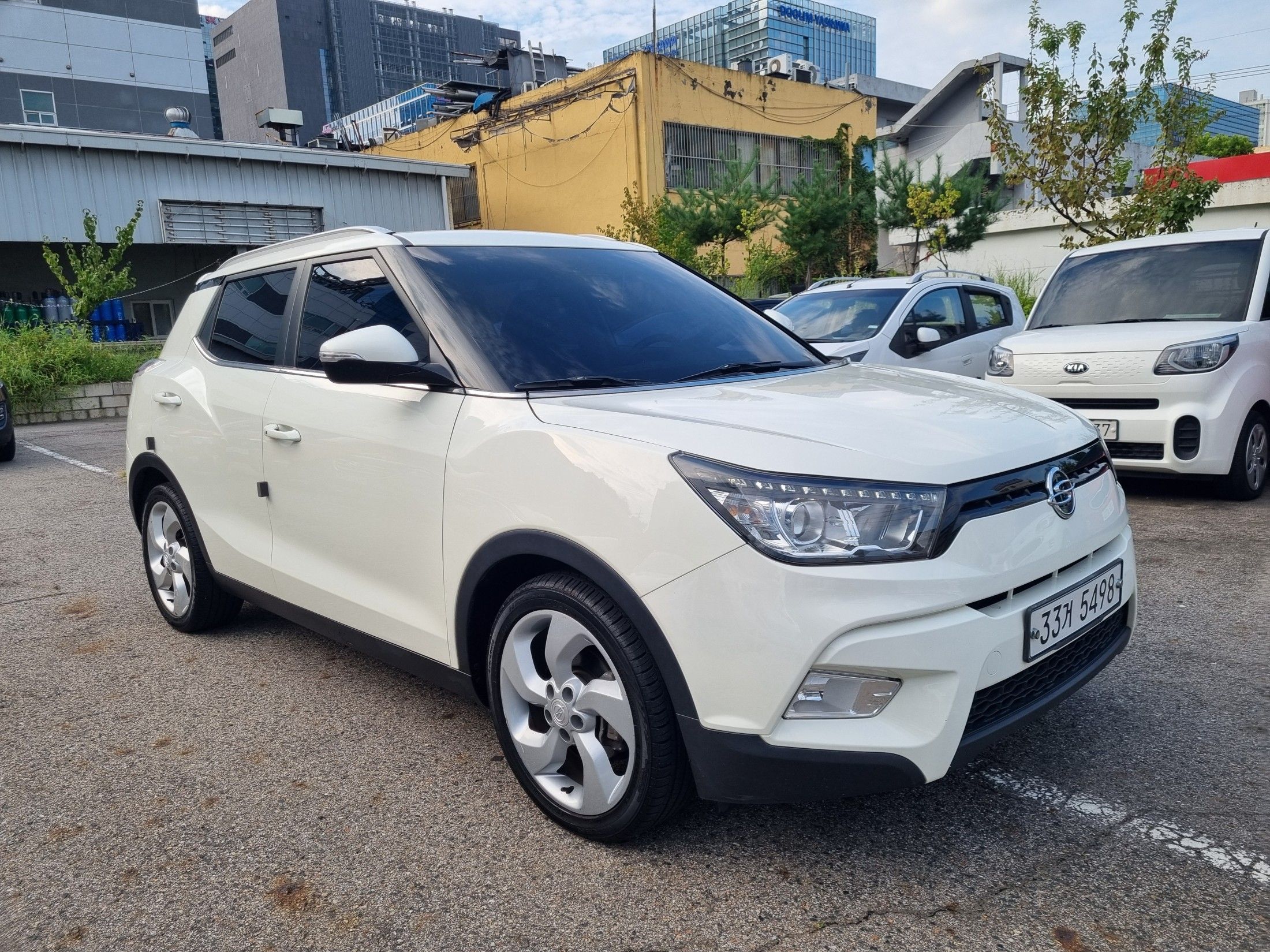 SSANGYONG TIVOLI 2015