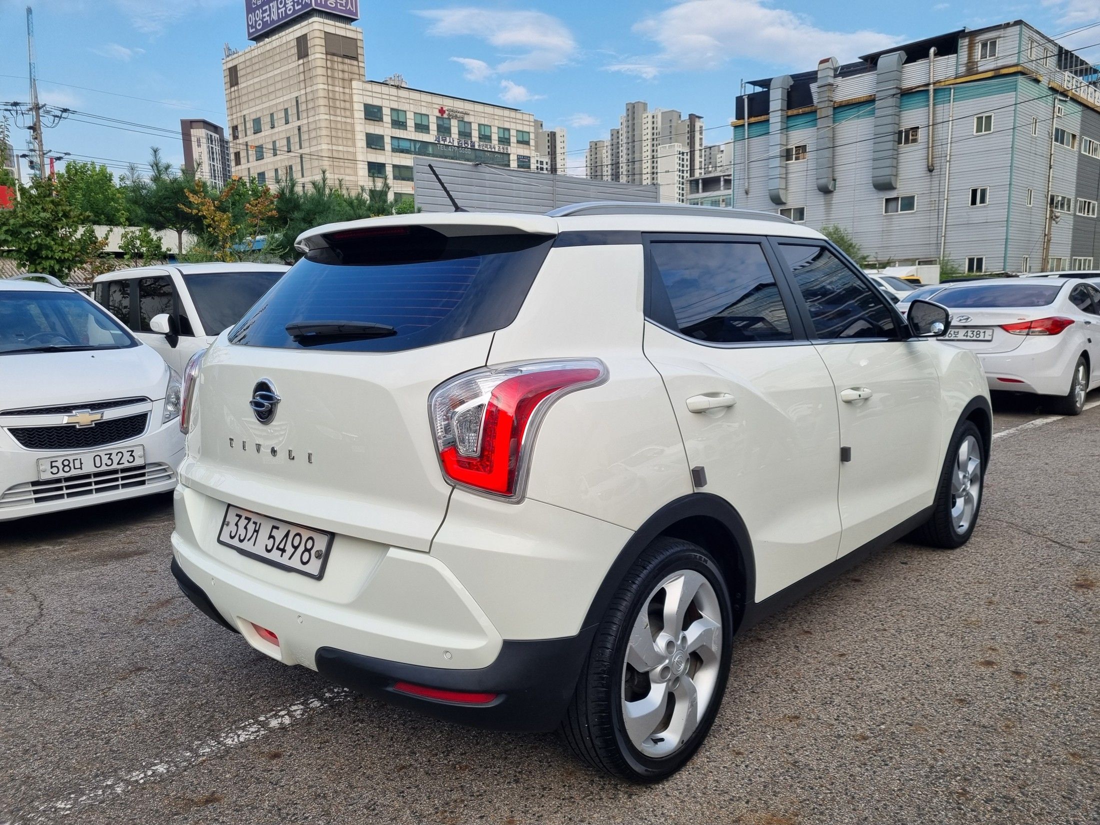 SSANGYONG TIVOLI 2015